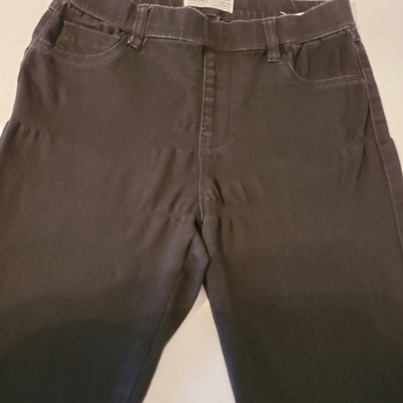 Selling Women's Black Slip on Skinny Jeans - Picture 3 of 10